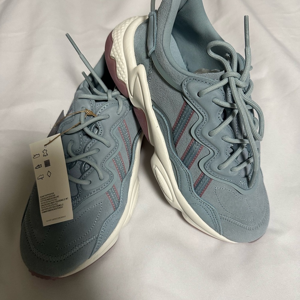 Adidas Women's ozweego Light Blue and Pink Sneakers size 6.5